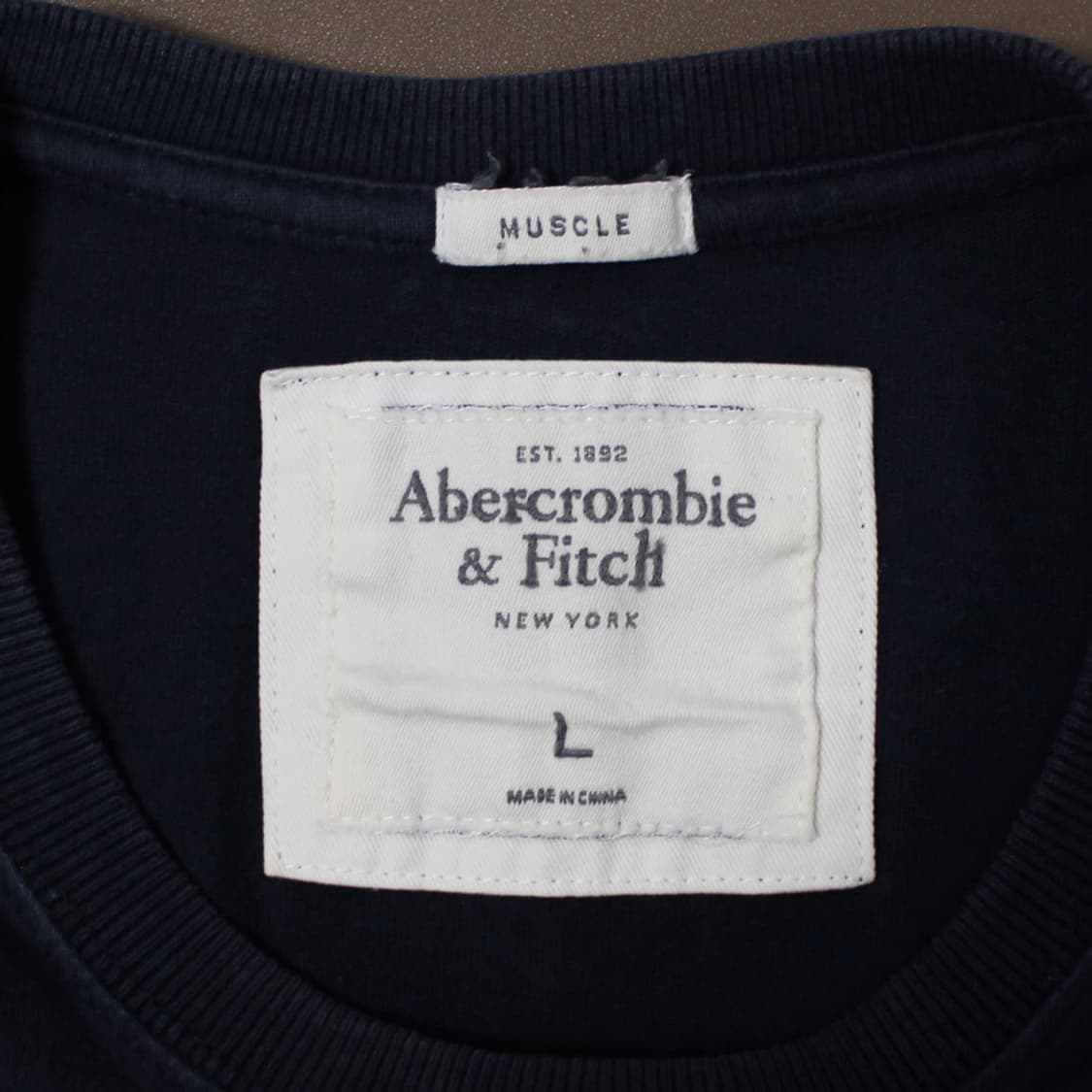 Abercrombie 아베크롬비 네이비 맨투맨 상품이미지3
