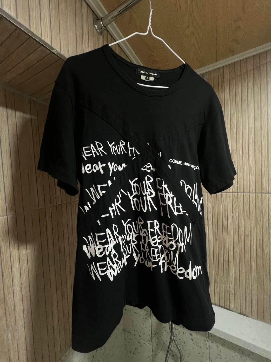 꼼데가르송 wear your freedom 티셔츠 상품이미지1