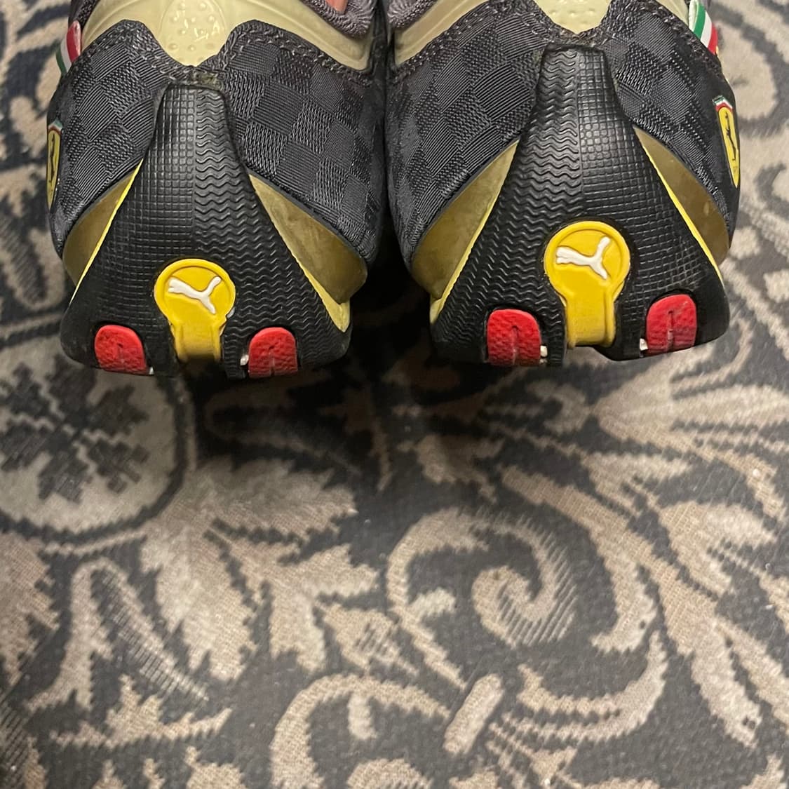 푸마 X 페라리 그레이 퓨처캣   상품이미지5