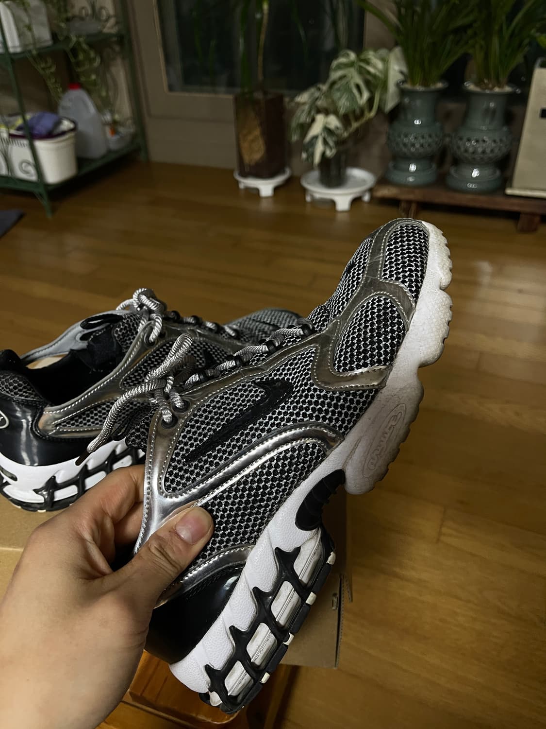 나이키스투시 줌 스피리돈 275 팝니다 상품이미지3