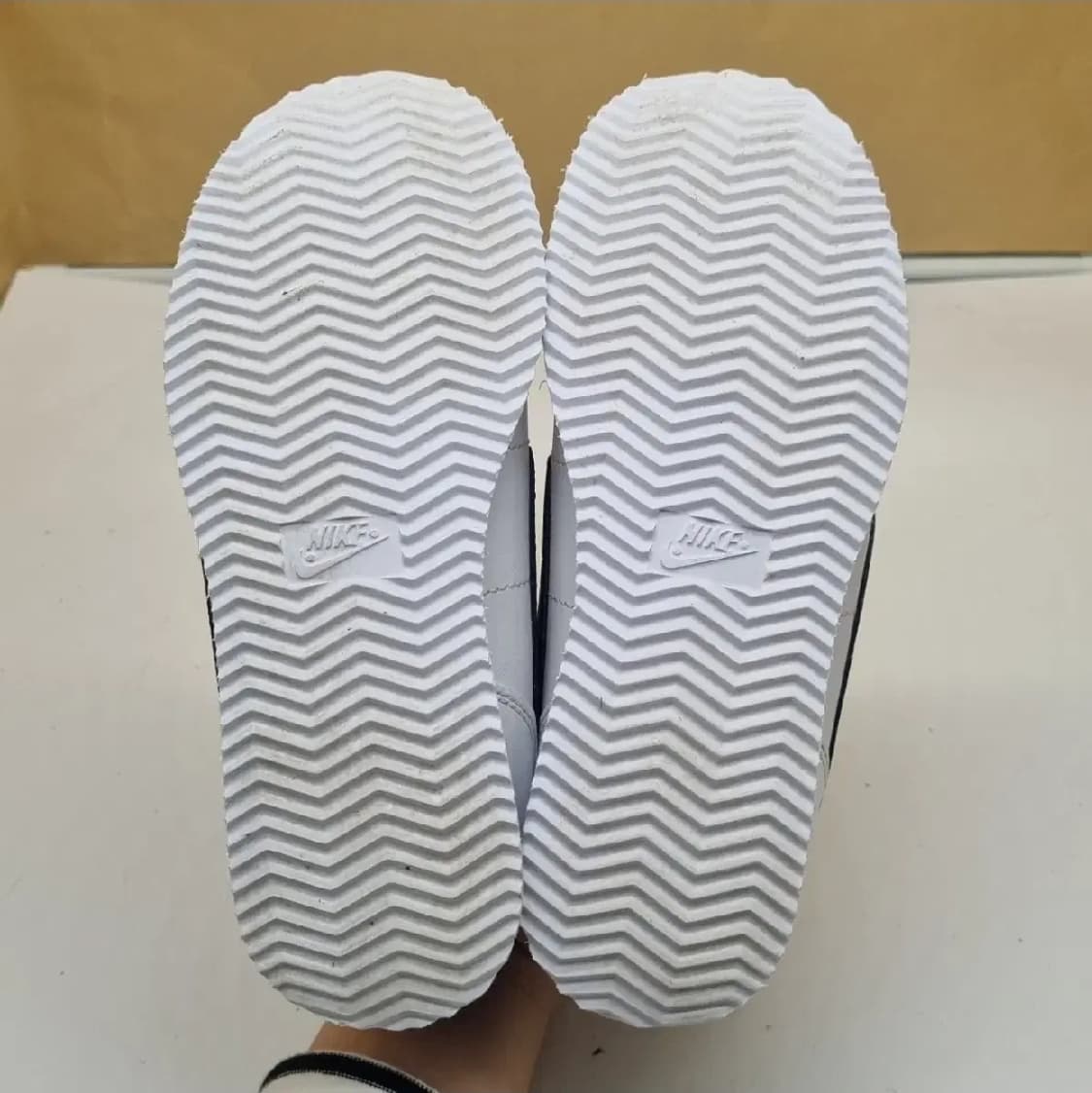 나이키 코르테즈 벨크로 아동운동화 220. 상품이미지3