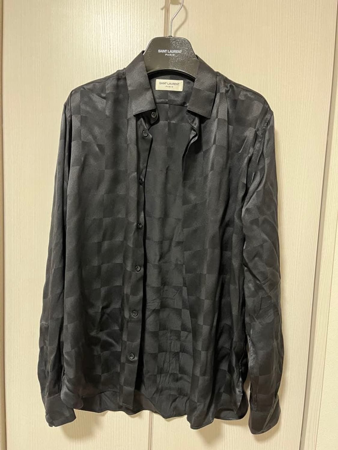 [스키즈 현진님 착용] 생로랑 22SS 실크 체커 셔츠 상품이미지2