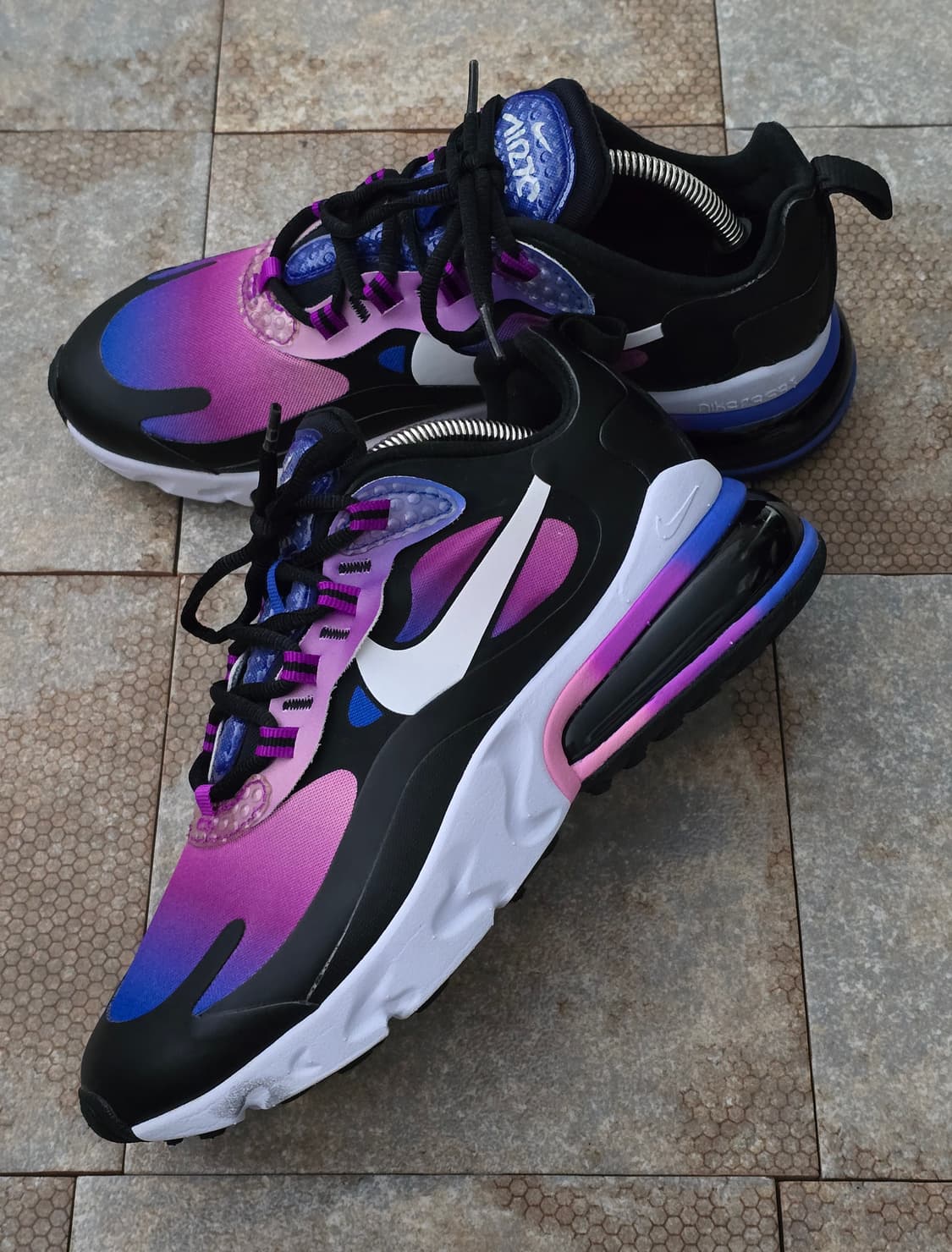 (245)나이키 에어맥스 270 리액트 se 하이퍼 블루 상품이미지3