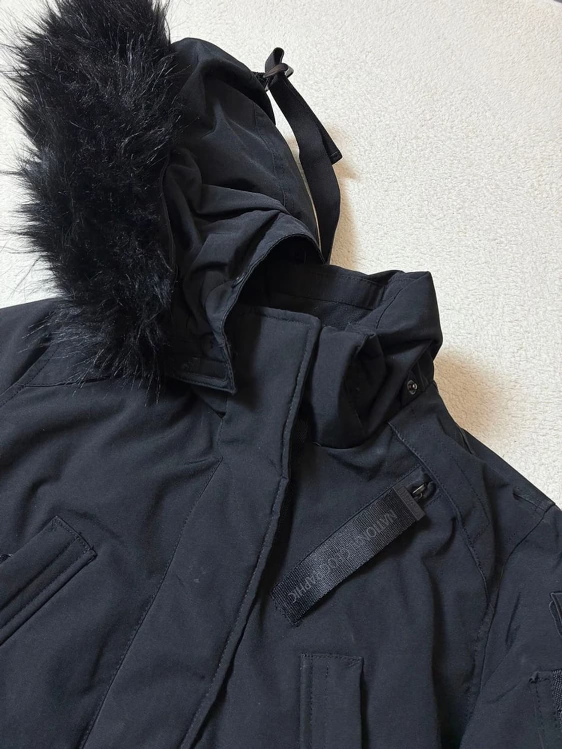 내셔널지오그래픽 20ss 덕다운 타루가 퍼 트리밍 숏 패딩 PN7316 상품이미지3