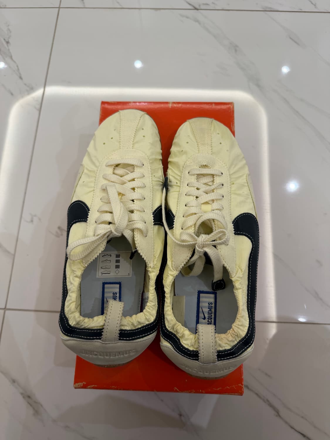 자크뮈스 Nike x Jacquemus Moon Shoe 45 상품이미지2