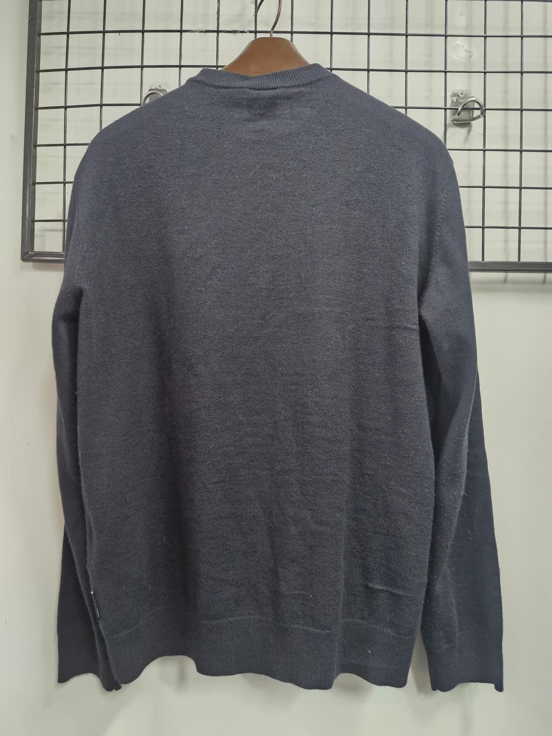 95M 알마니익스체인지 네이비 니트. 상품이미지6