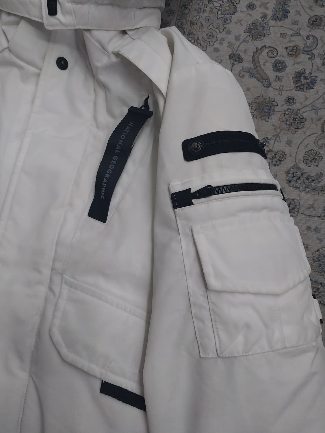 내셔널지오그래픽 타루가 숏 패딩 90 상품이미지3