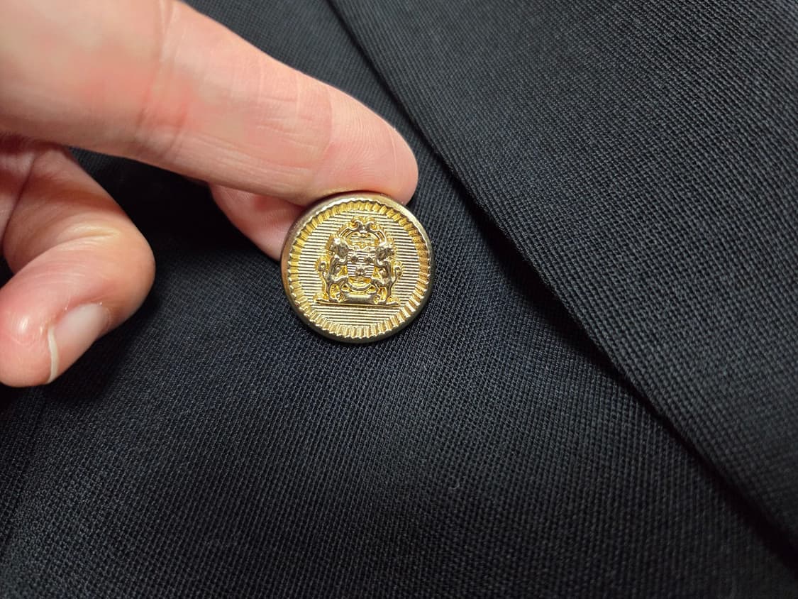 한섬 폼스튜디오(FOURM STUDIO) 금장버튼 피크드라펠 더블자켓 6 상품이미지5