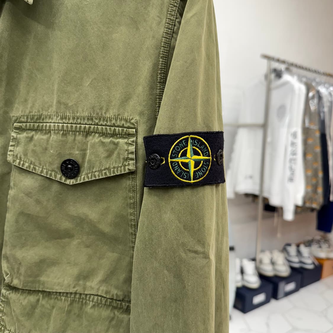 [L] 스톤아일랜드 4포켓 오버셔츠  상품이미지3