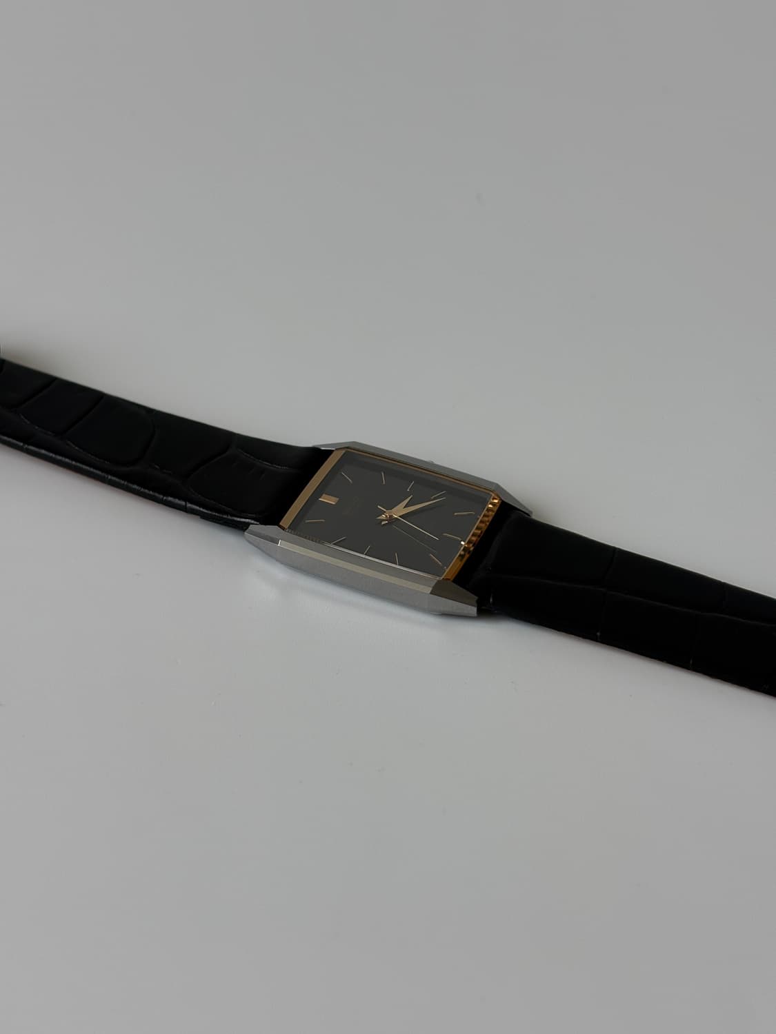 세이코 1980년대 Dolce 블랙 탱크 쿼츠 남성 상품이미지5