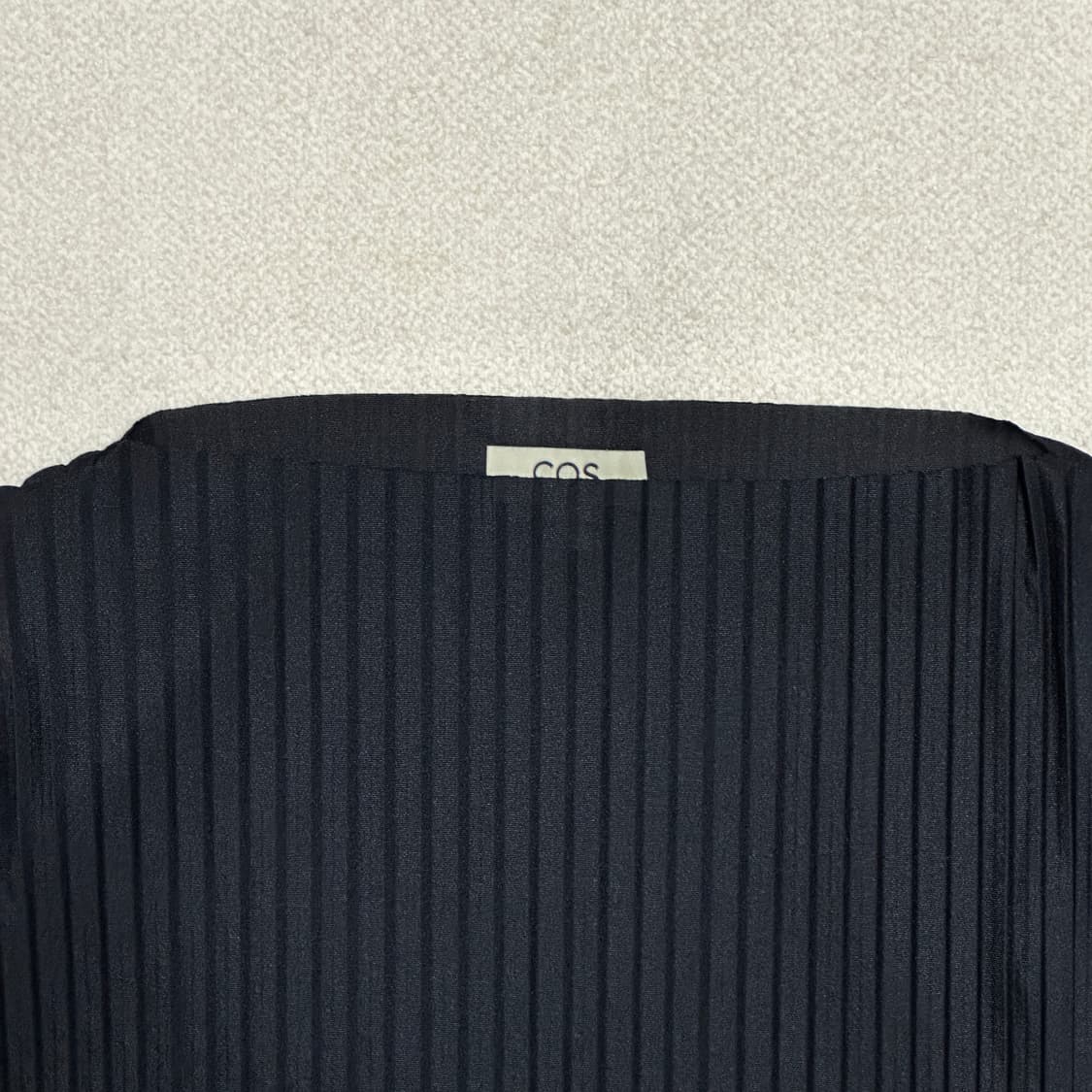 코스 플리세 슬리브리스 탑 상품이미지4