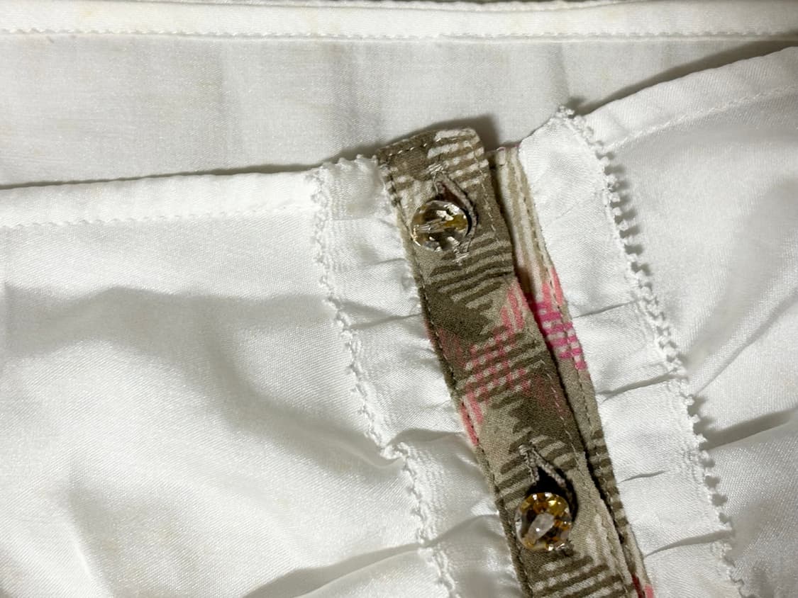 버버리 블루라벨 딸기초코 나시 슬리브리스 상품이미지4