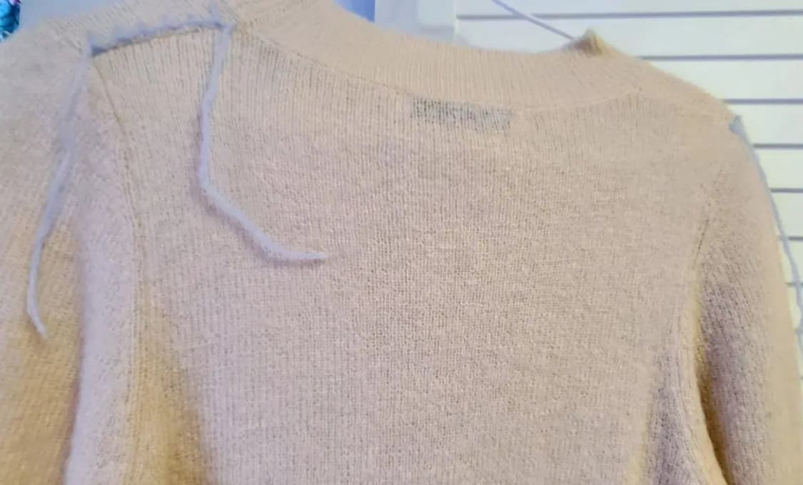 Zara 울 소재의 크림색 니트 상품이미지4