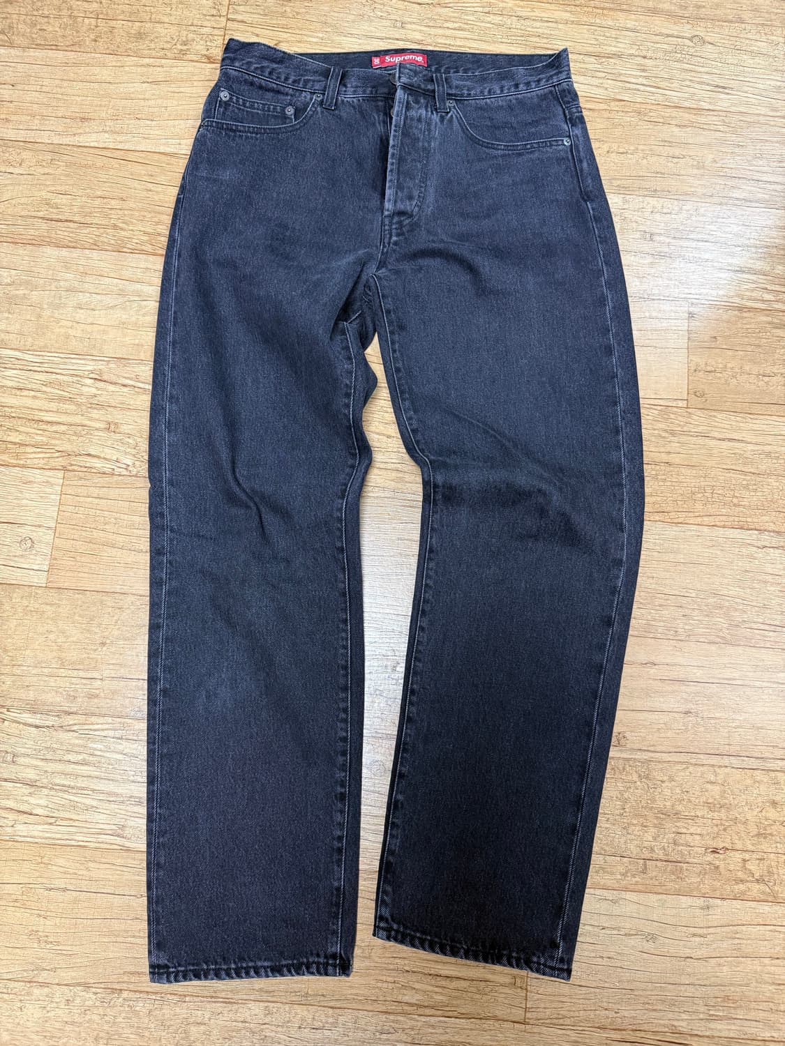 슈프림 레귤러 진 블랙 30 상품이미지1