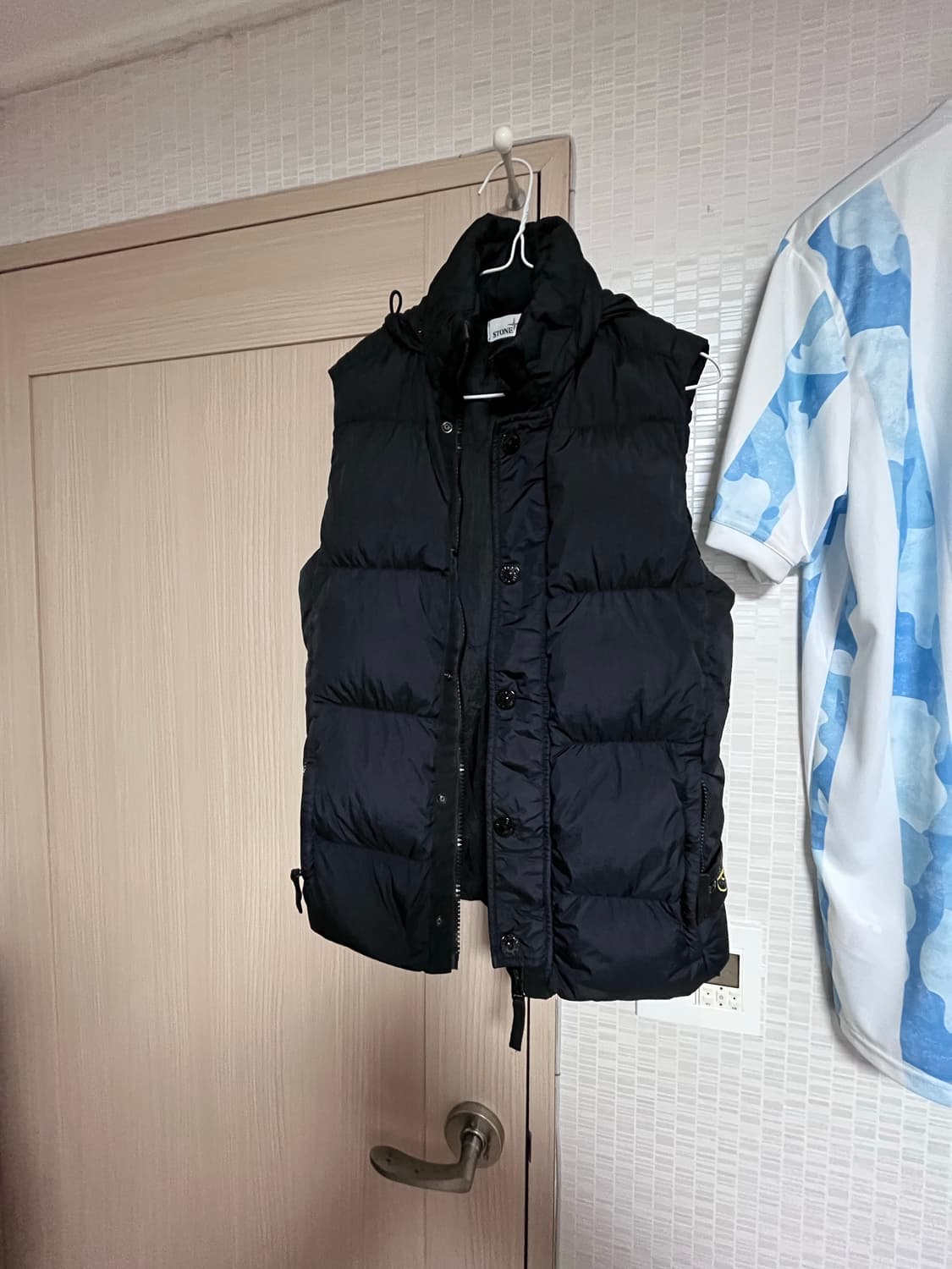 [s] 스톤아일랜드 패딩조끼 블랙 상품이미지1