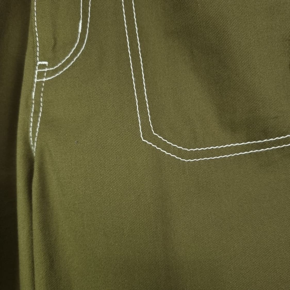 [로맨틱크라운] 벌룬핏 스티치 스트랩 팬츠 올리브 카키 M20130 상품이미지4