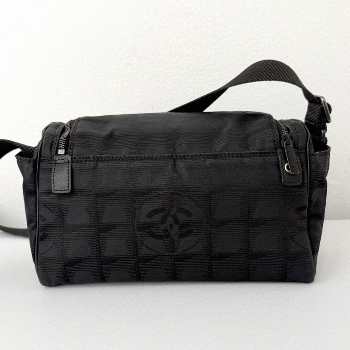 샤넬 뉴 트래블라인 블랙 카메라백 크로스백 상품이미지4