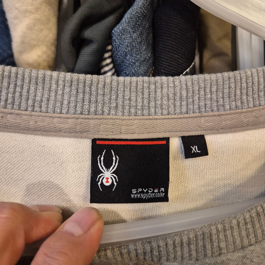 XL 스파이더 그레이 배색 맨투맨  상품이미지3