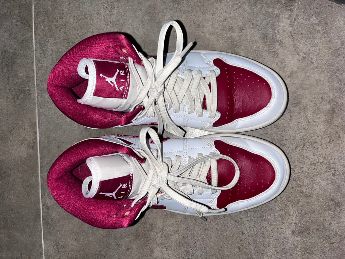 조던 미드1 챔피언쉽 레드 상품이미지3