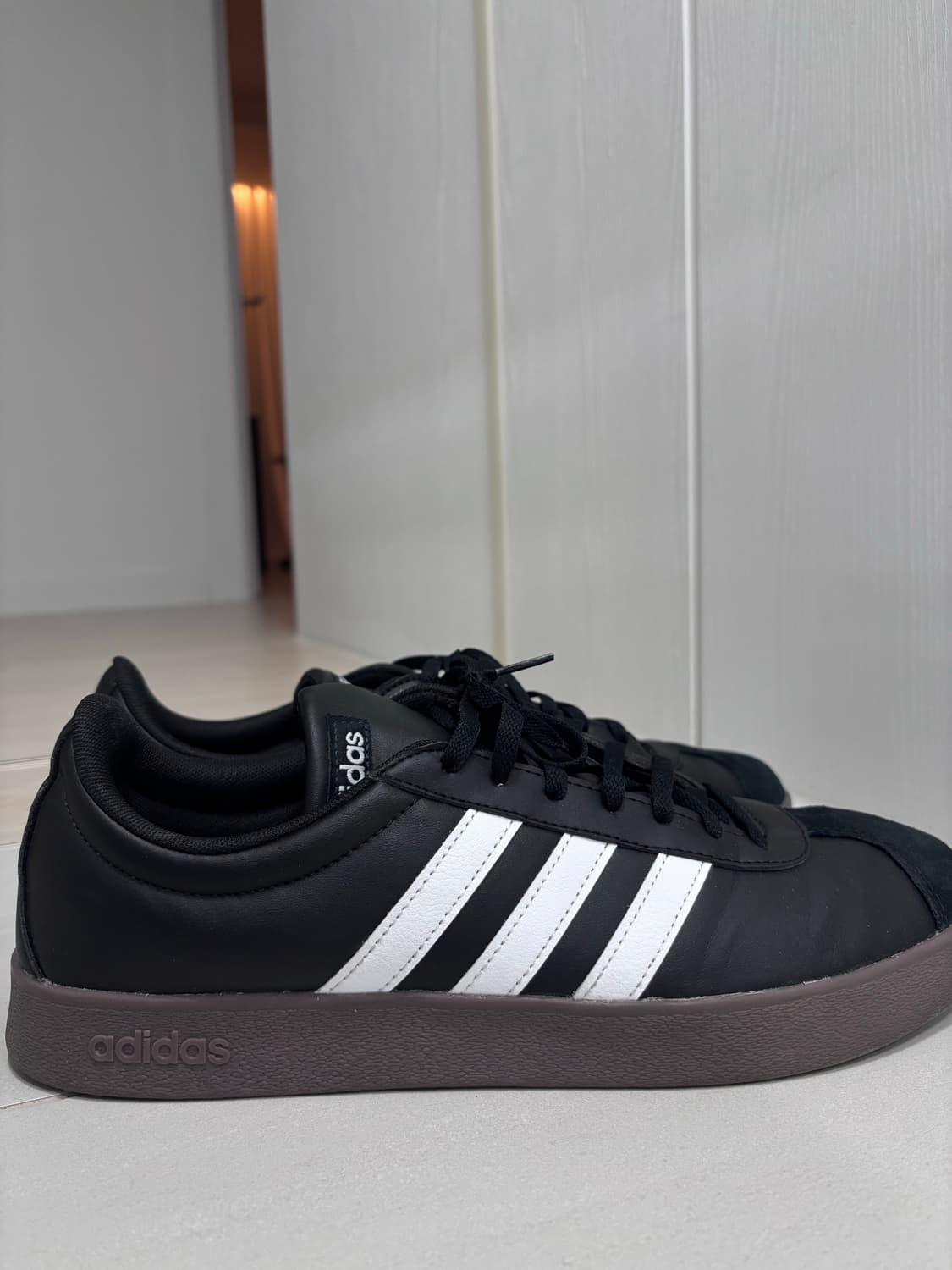 아디다스 VL 코트 베이스 코어 블랙 클라우드 화이트 280 상품이미지1