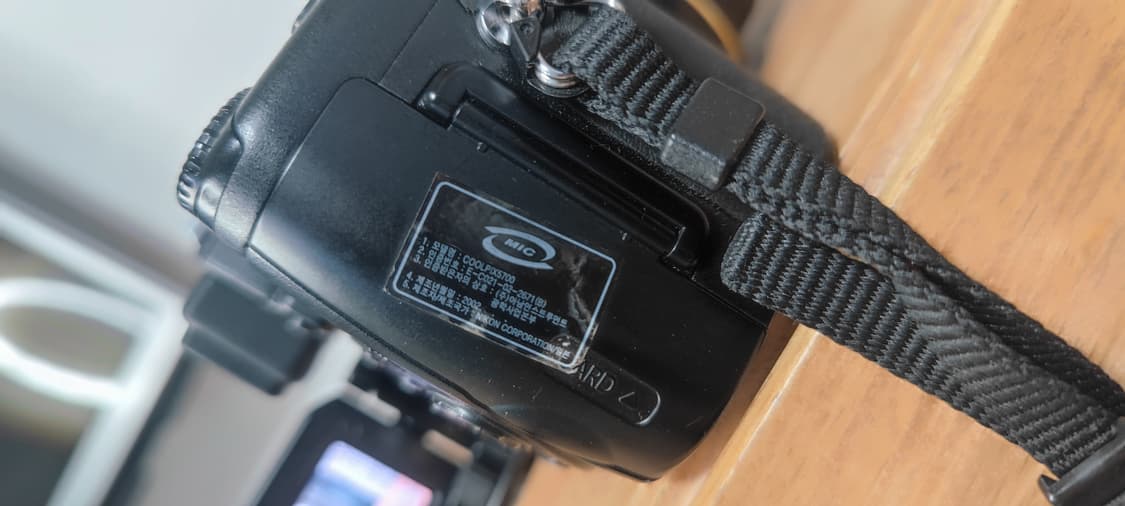 # 니콘 nikon 쿨픽스 5700 하이엔드 셀프 디카 캠코더 급처 상품이미지6