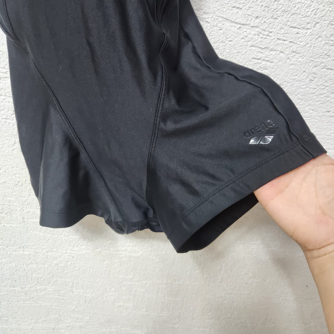 아레나 여성 반신수영복 블랙 85 상품이미지5