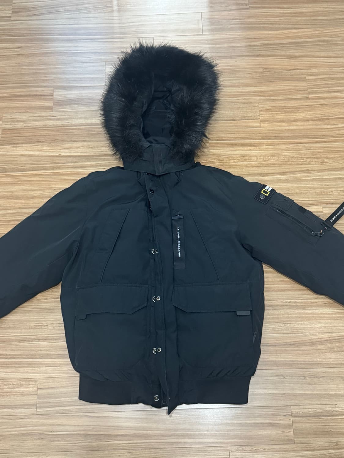 내셔널 지오그래픽 구스다운 숏패딩 블랙 L 상품이미지2