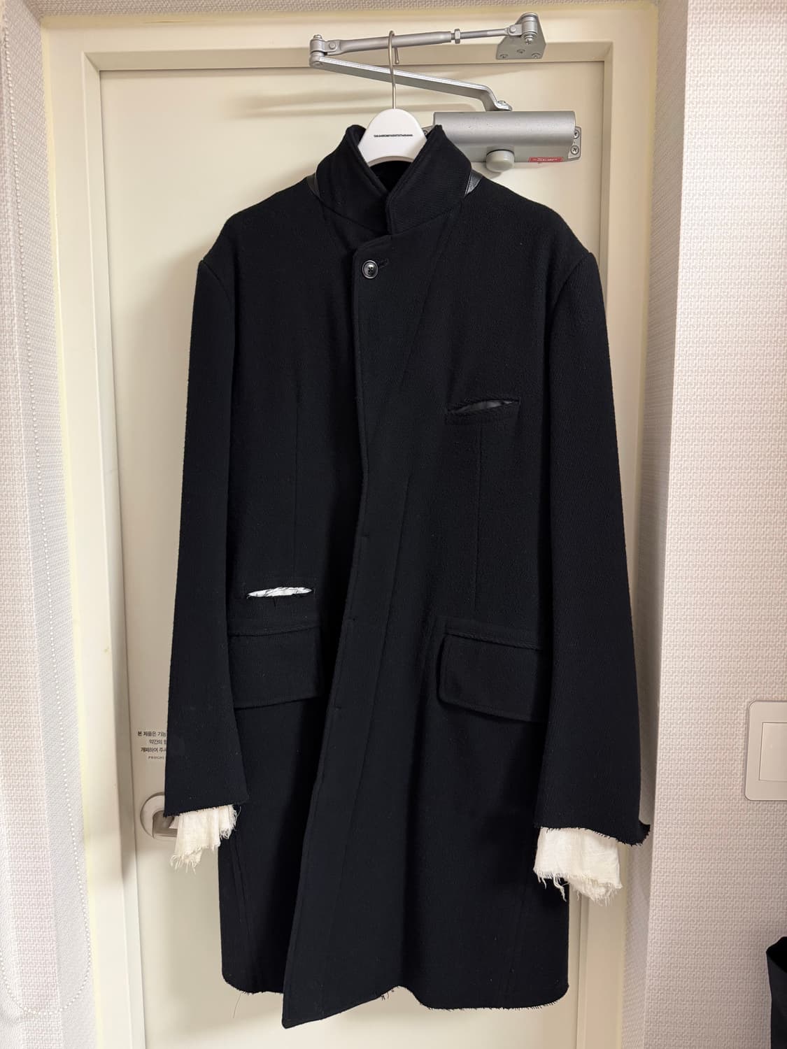 (50)솔로이스트 15aw 가죽탭 코트 상품이미지1