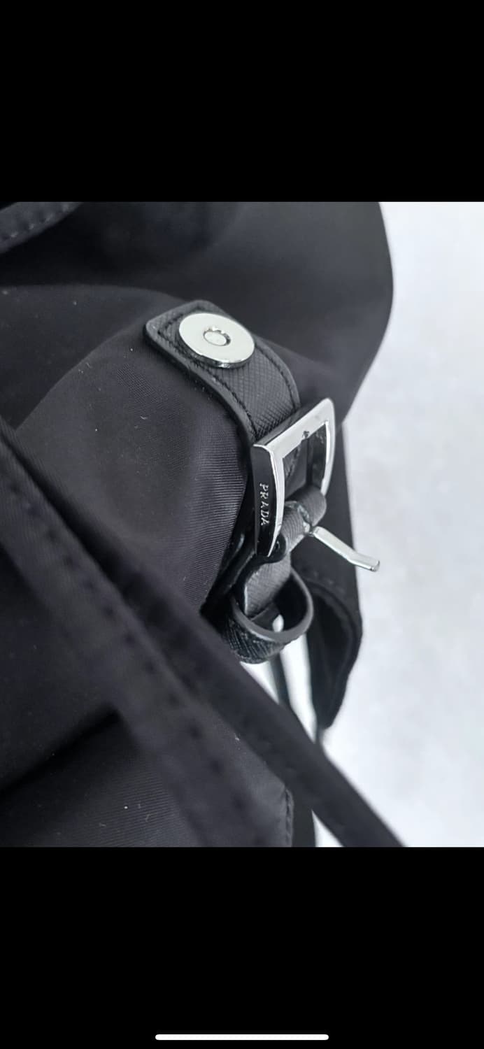 프라다 리나일론 미디움 백팩 (파우치 포함) 상품이미지6