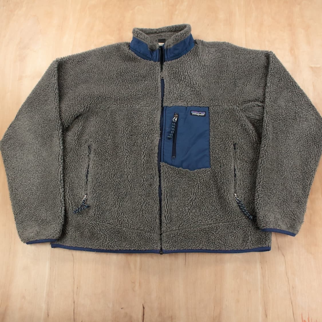 파타고니아 클래식 레트로-X 플리스 자켓 라이트 그레이 상품이미지1