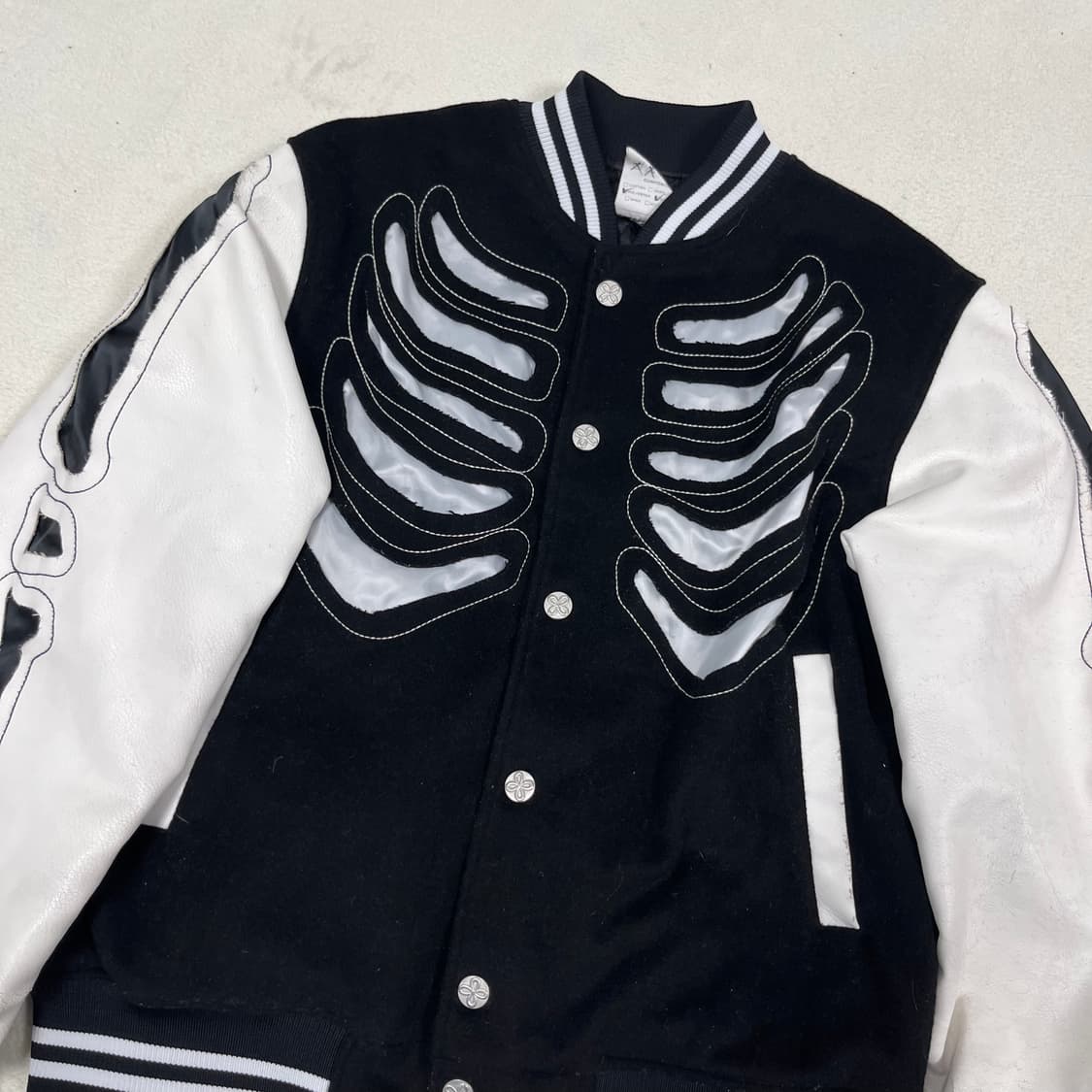 써저리 본 바시티자켓 상품이미지3