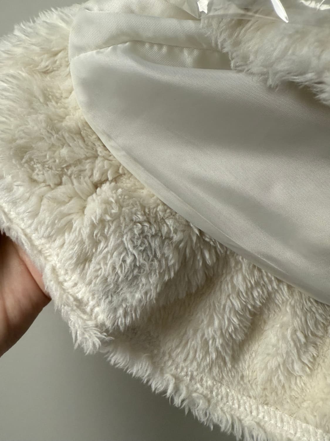 나이엔 플라워 프릴 에코 퍼 코트 상품이미지2