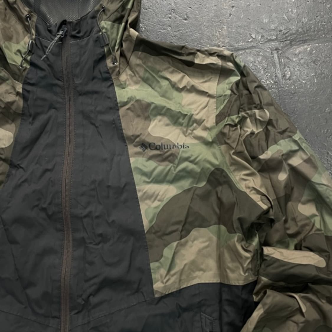 100 콜럼비아 카모 바람막이 상품이미지2