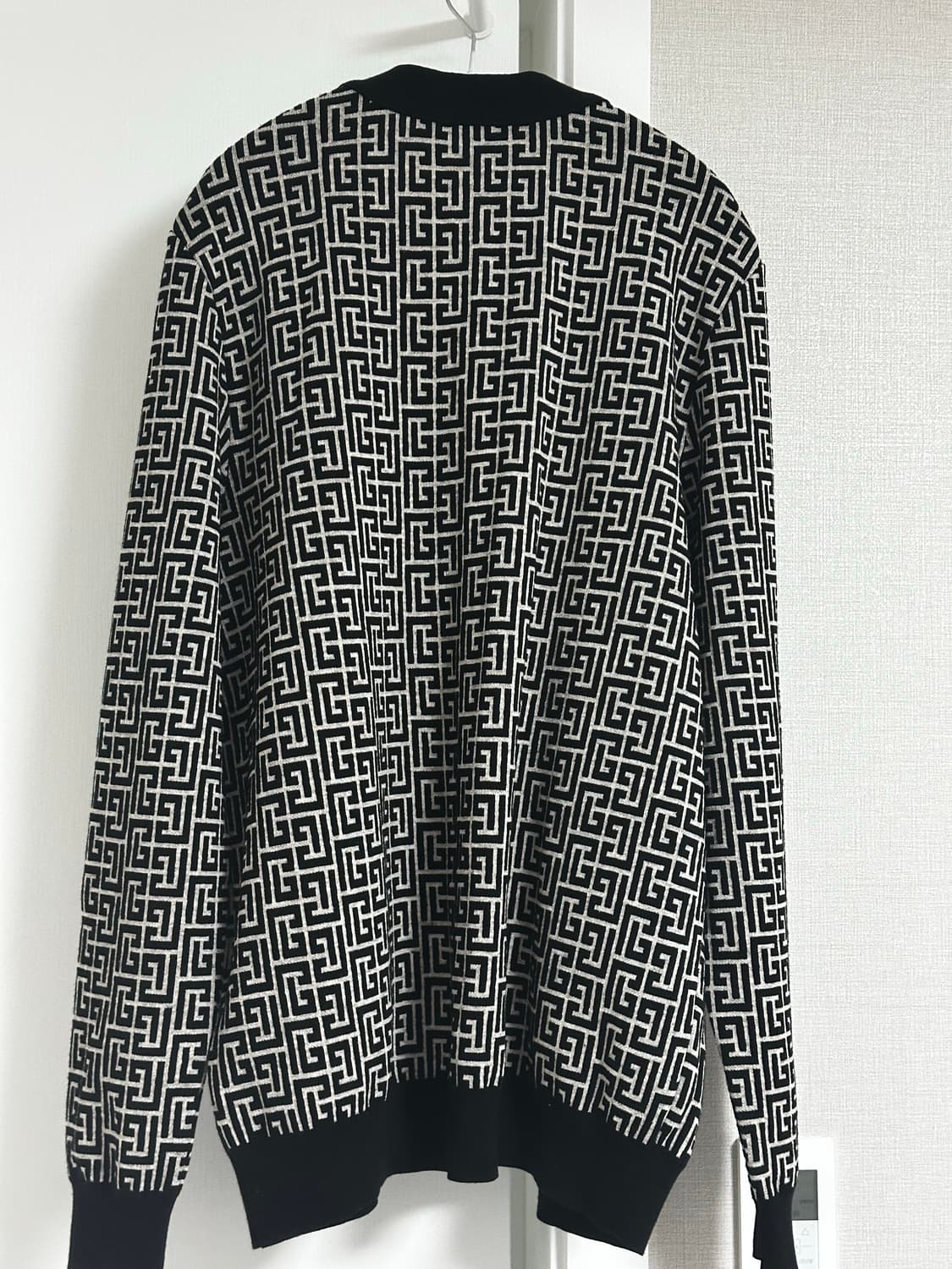 발망 모노그램 가디건 블랙 L 상품이미지4