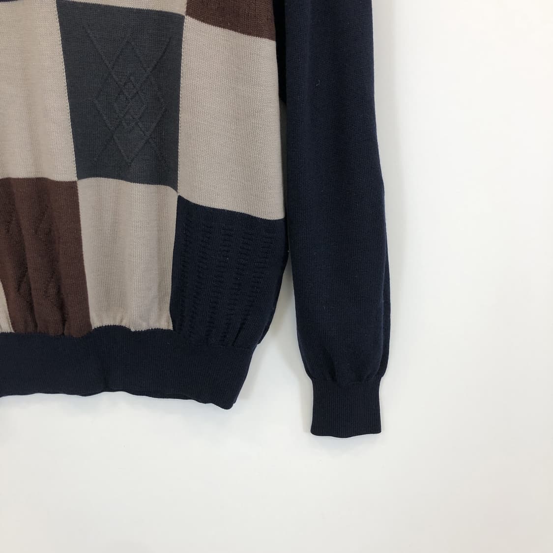 닥스 라운드 패치워크 울니트 100 사이즈  상품이미지3