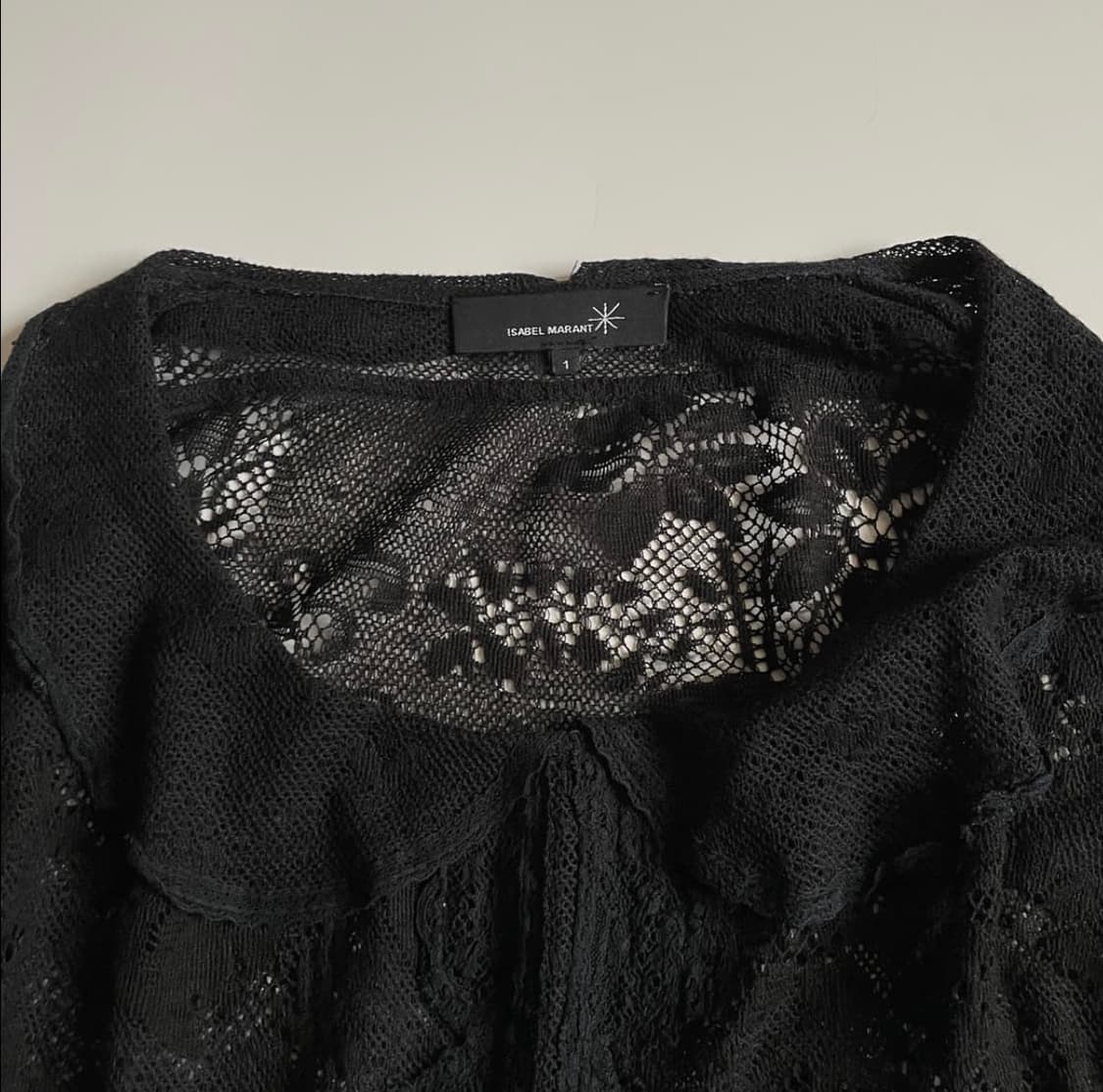 이자벨마랑 레이스 퍼프 블라우스 상품이미지3