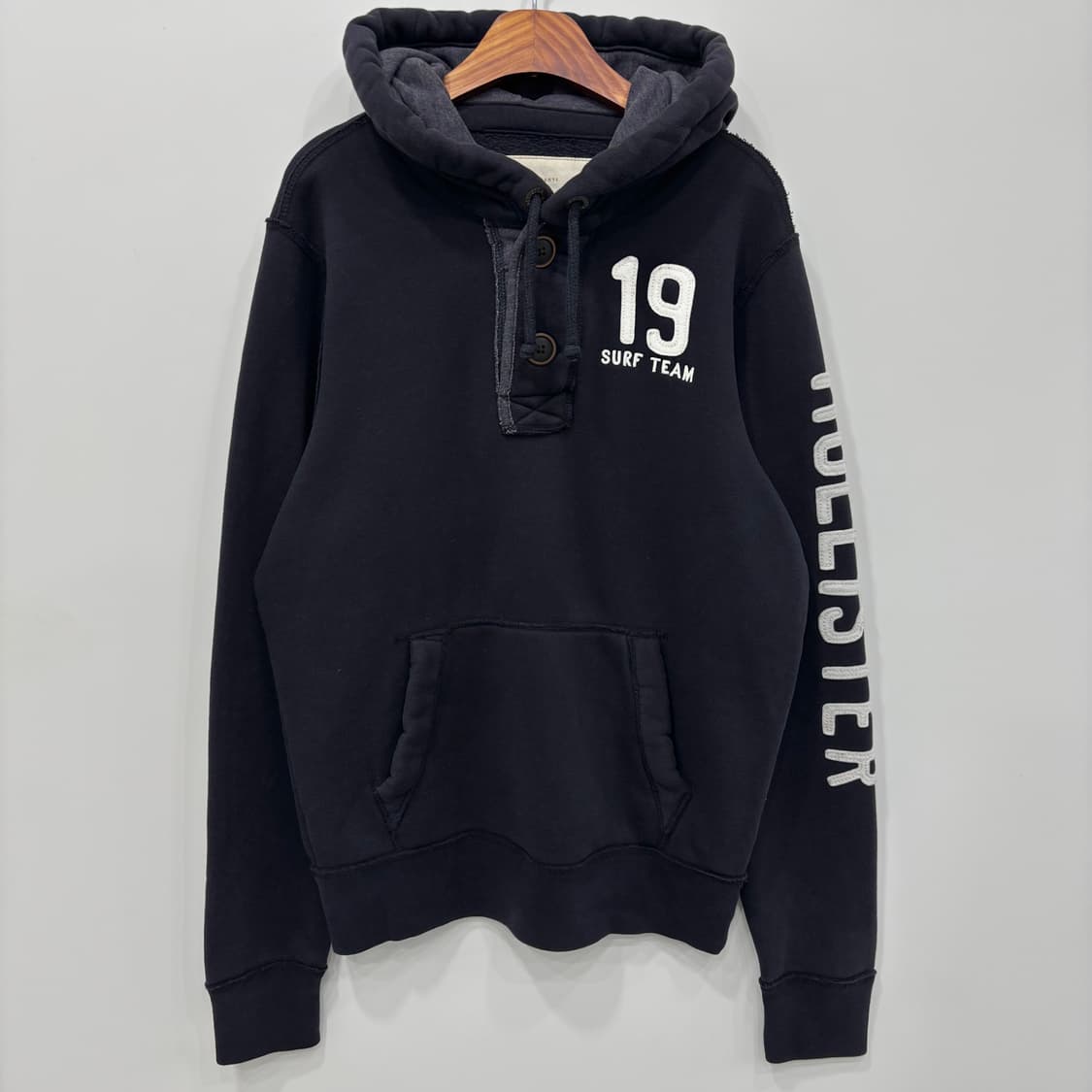 Hollister 하프 후드티 상품이미지1