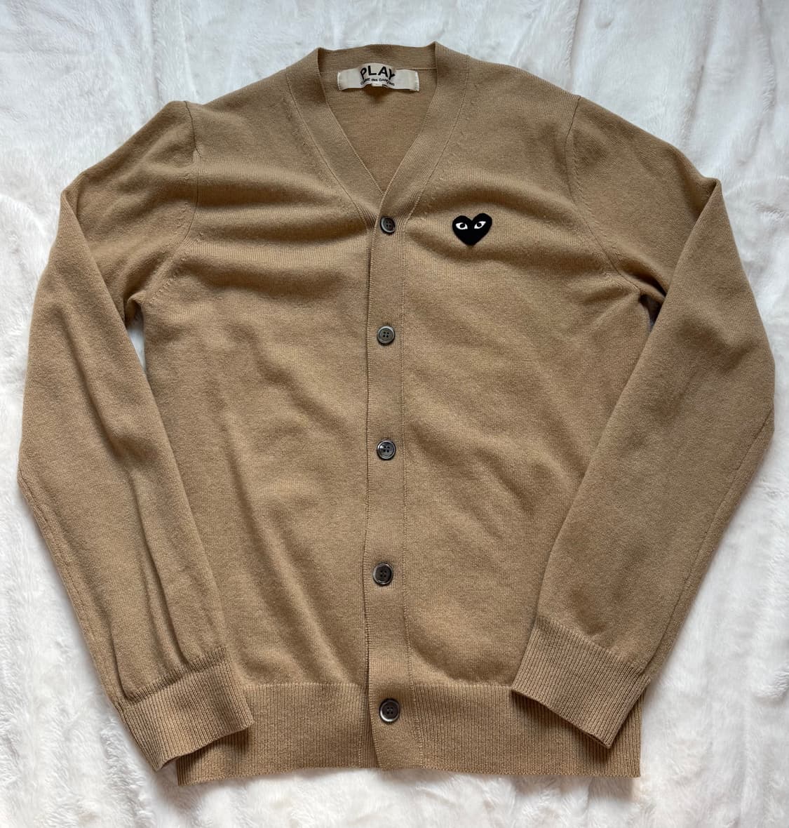 꼼데가르송 플레이 하트 가디건 차콜,베이지 / XL,L 상품이미지5