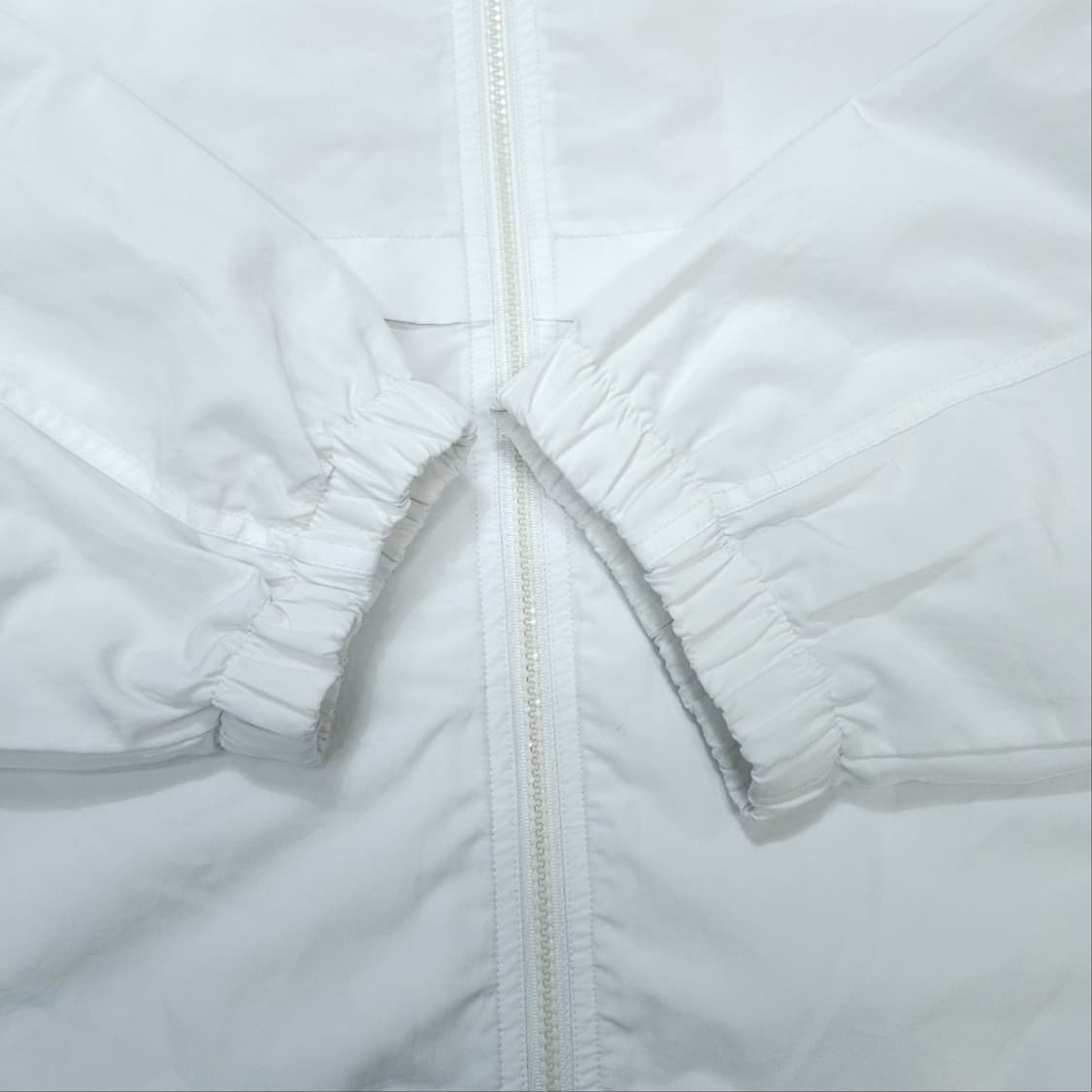 아디다스 화이트 빅로고 바람막이 105 상품이미지10