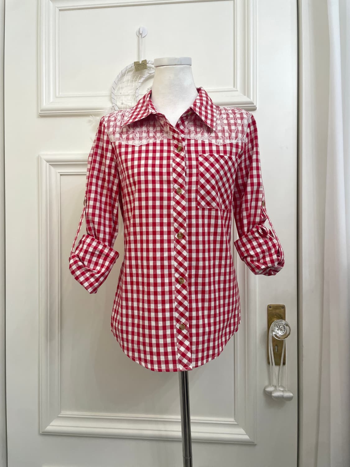 red gingham check lace point shirt 상품이미지1
