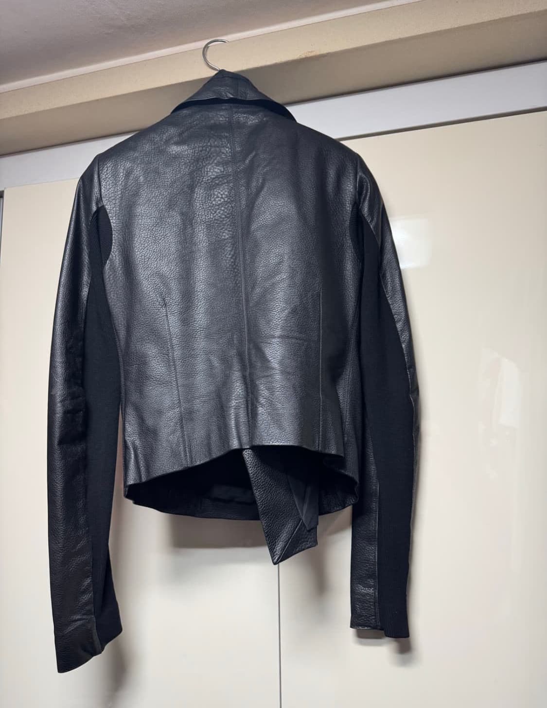 릭오웬스 드레이프 레더 자켓 상품이미지4