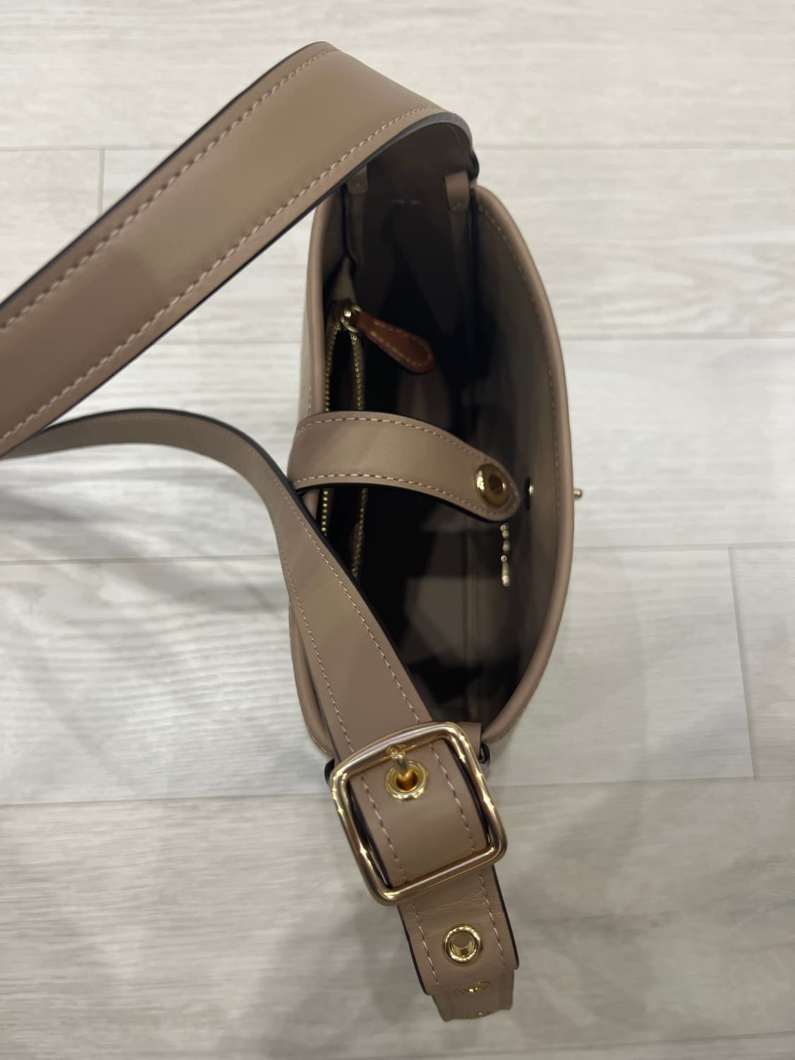 코치 해들리 시그니처 캔버스 미니 크로스백 상품이미지6