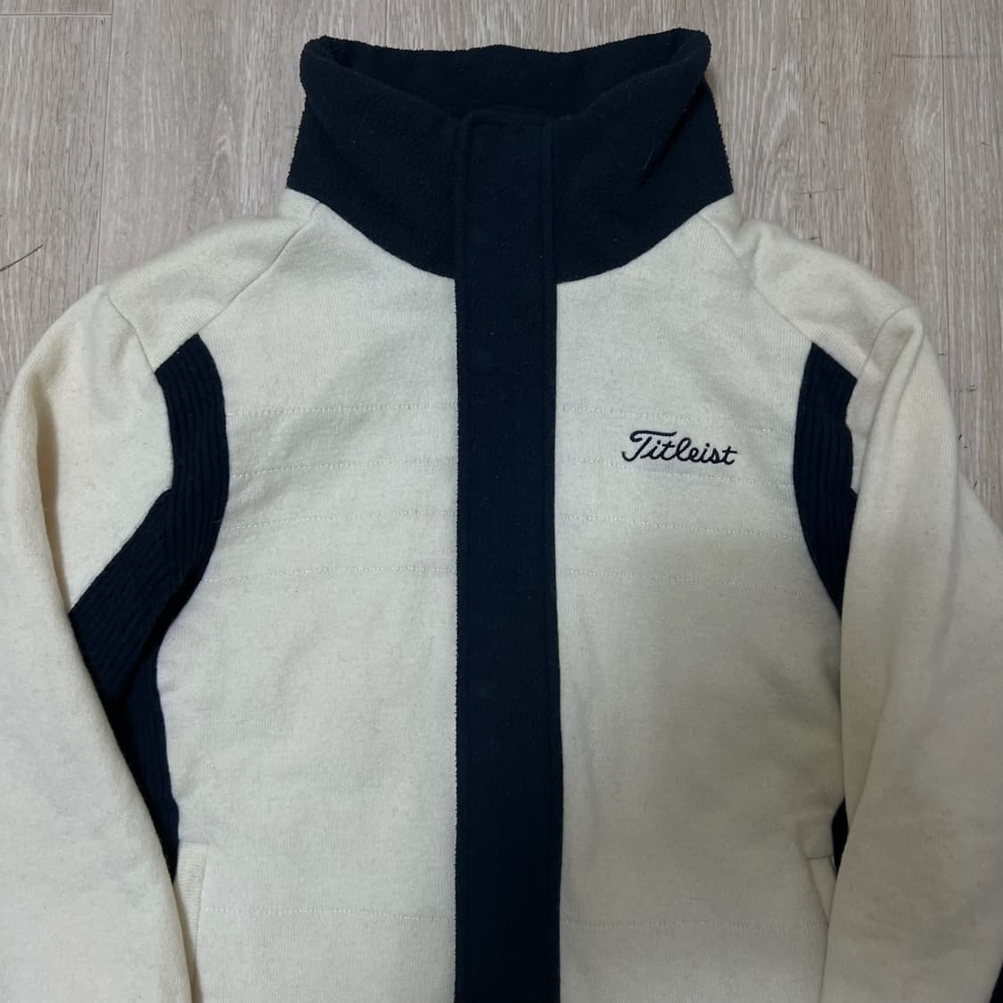 타이틀리스트 여성 골프웨어 방풍 하이넥 니트집업 L/100  상품이미지2