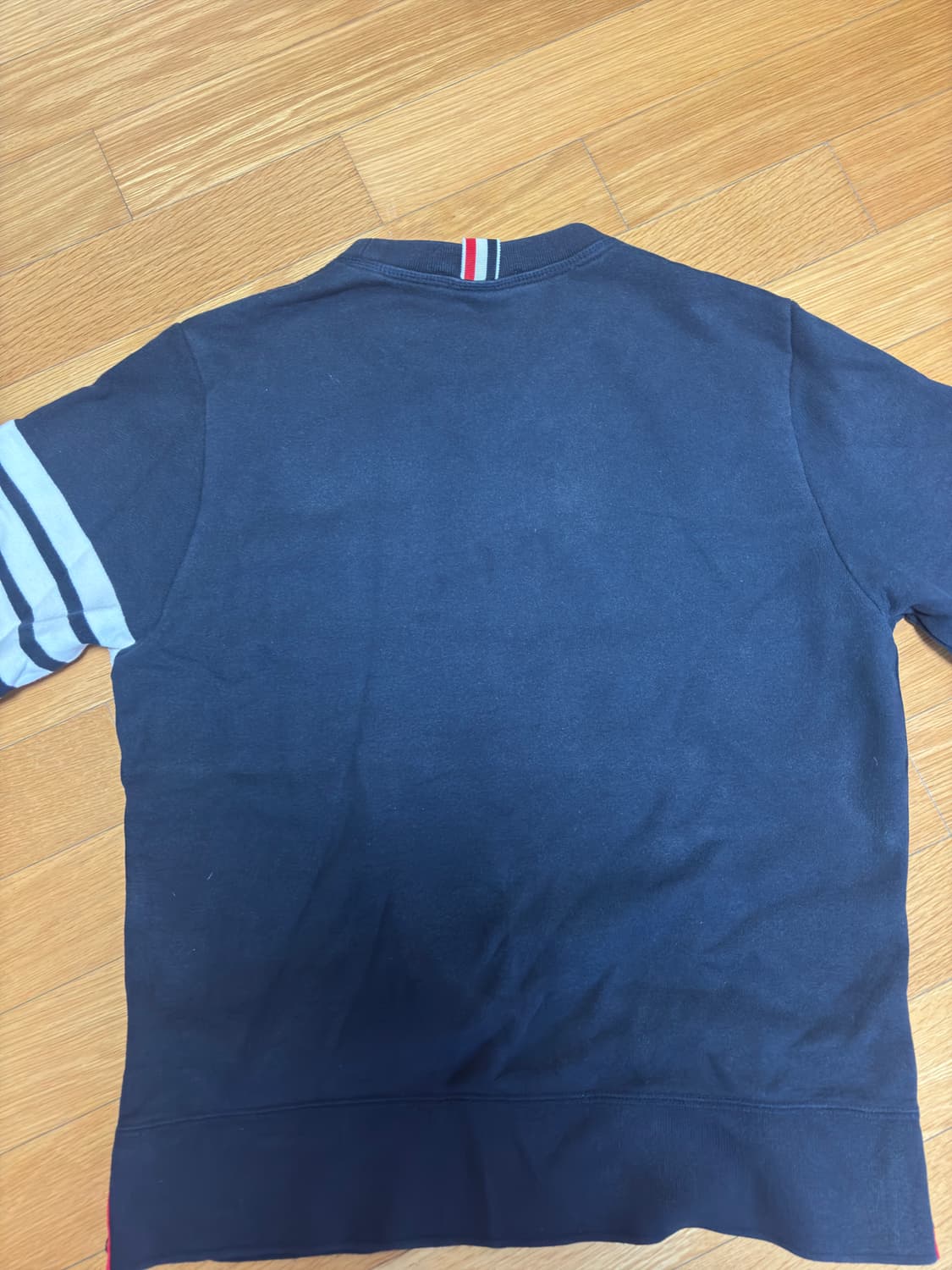 톰브라운 맨투맨 3 상품이미지5