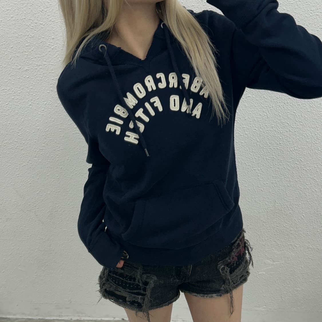리스트 아베크롬비 센터로고 네이비 후드 L 상품이미지1