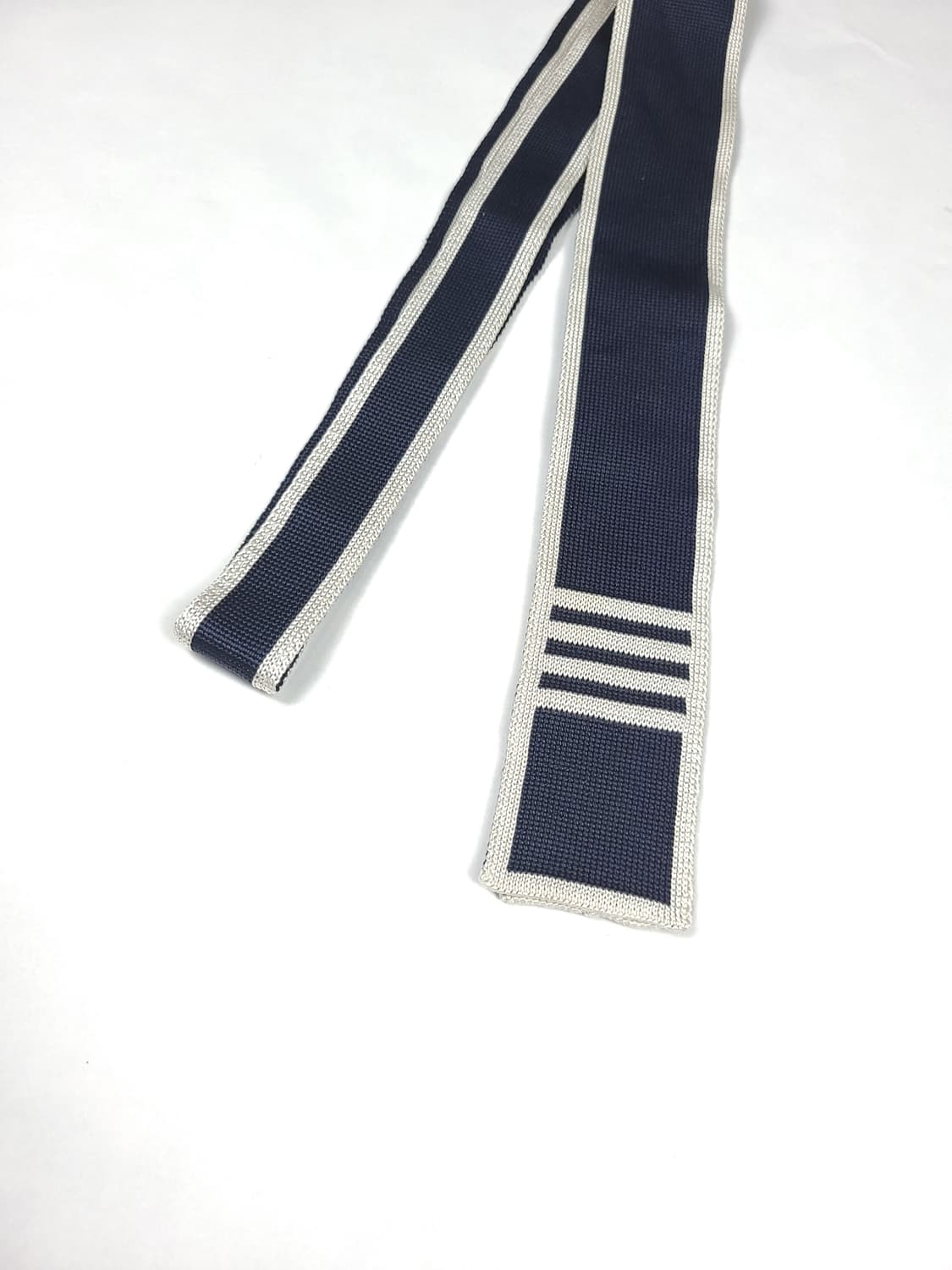 톰브라운 4바 실크 넥타이 상품이미지1