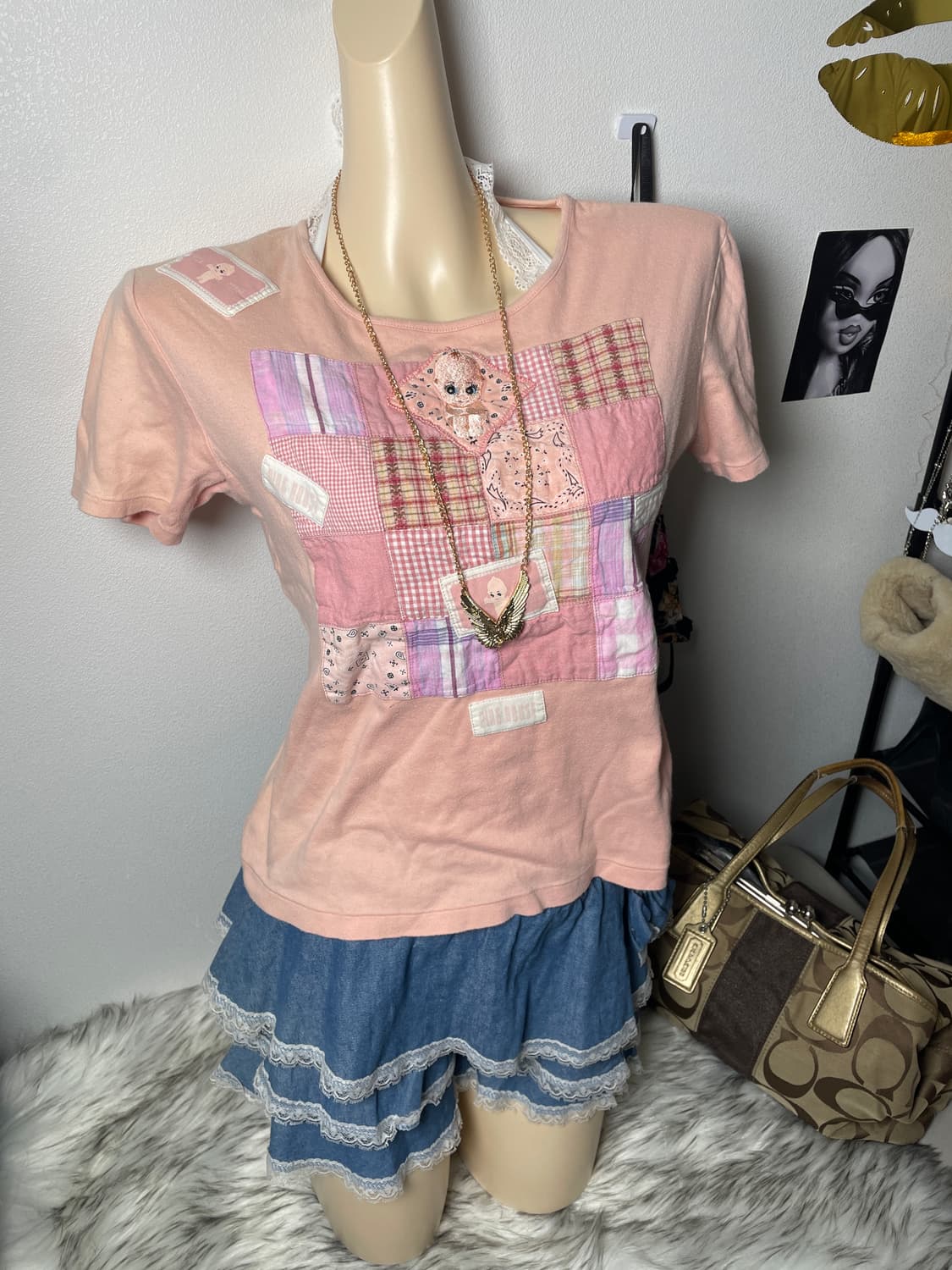 빈티지 핑크 하우스 패치 반팔티셔츠 상품이미지1