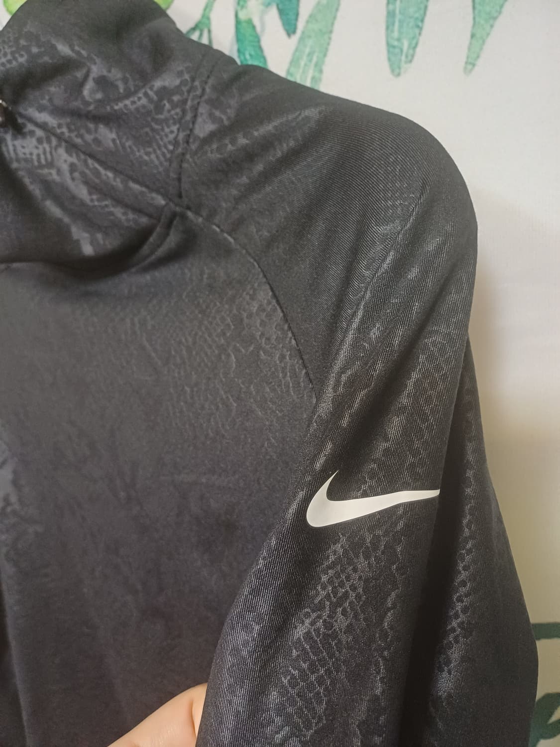 90)여/나이키 블랙 스네이크 패턴 기능성 긴팔 티셔츠 상품이미지3