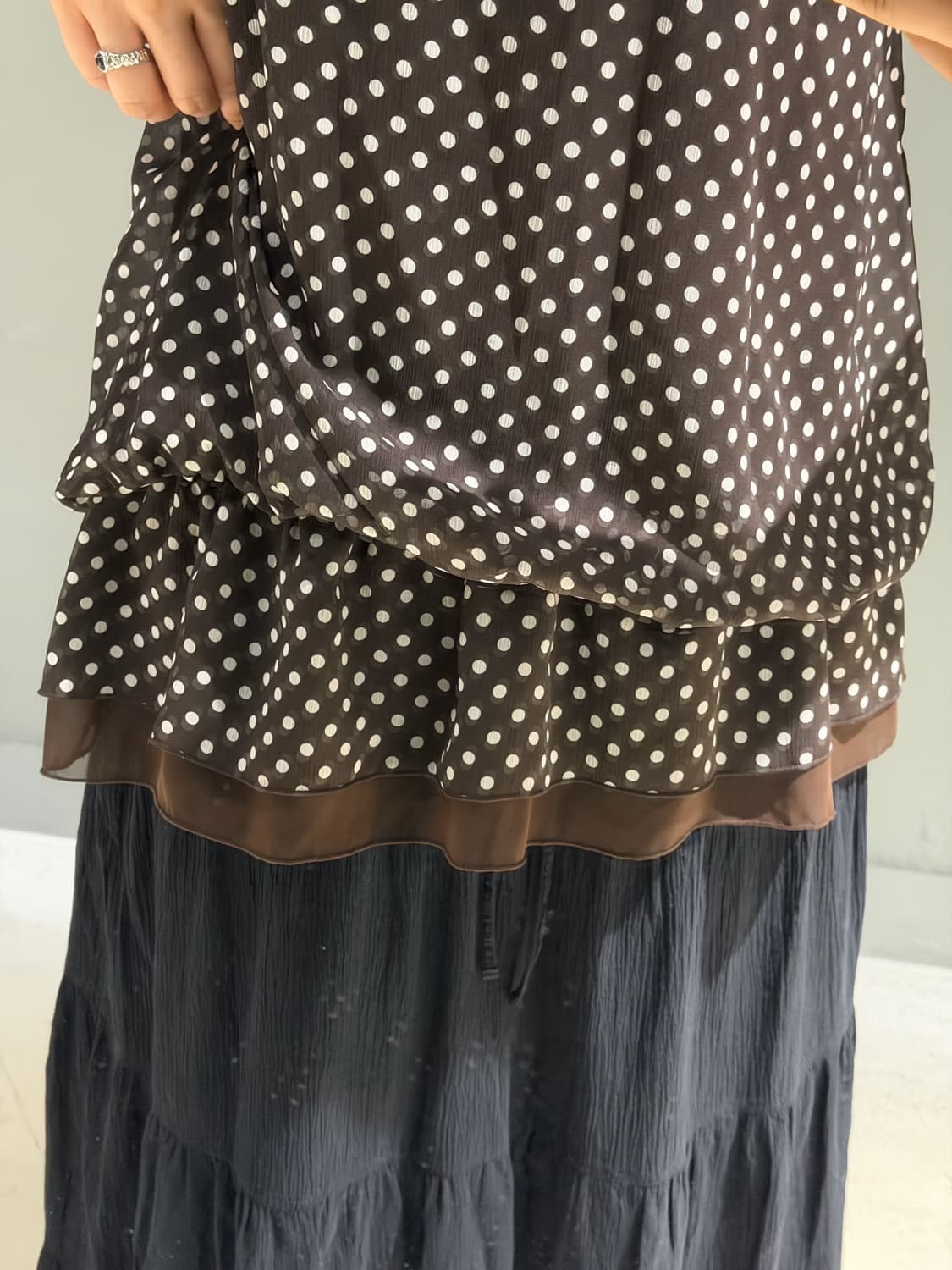 dot pattern frill layered detail top 상품이미지4