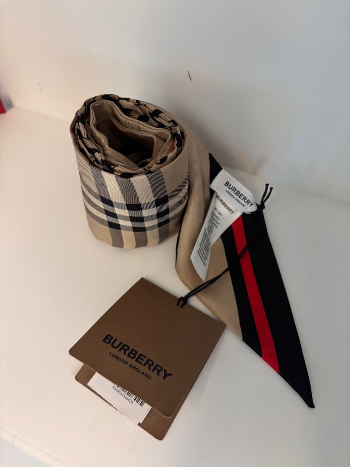 (New)Burberry Silk Ribbon 상품이미지1